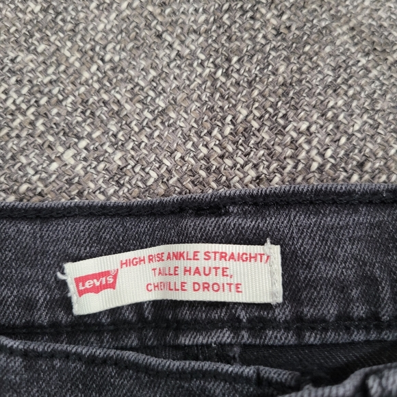 Levi's high rise ankle straight- size 10-12 years - Picture 3 of 5